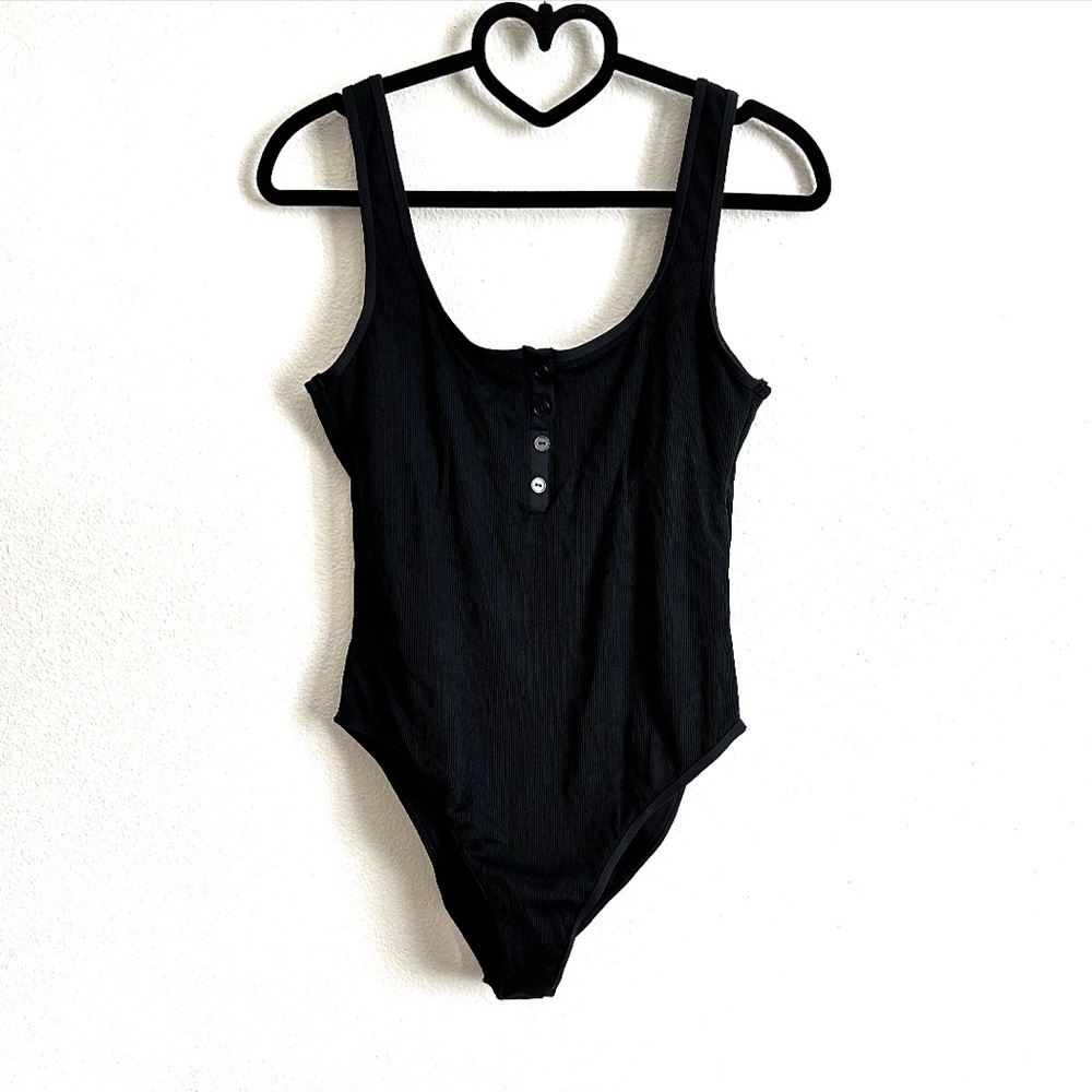 L*Space Black Ribbed Float On One Piece Swimsuit Size Various